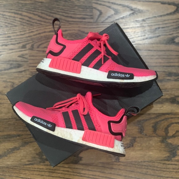 Good Condition Adidas NMD R1 Shoes Kids US Size 3.5 Pink & Black - Picture 4 of 16
